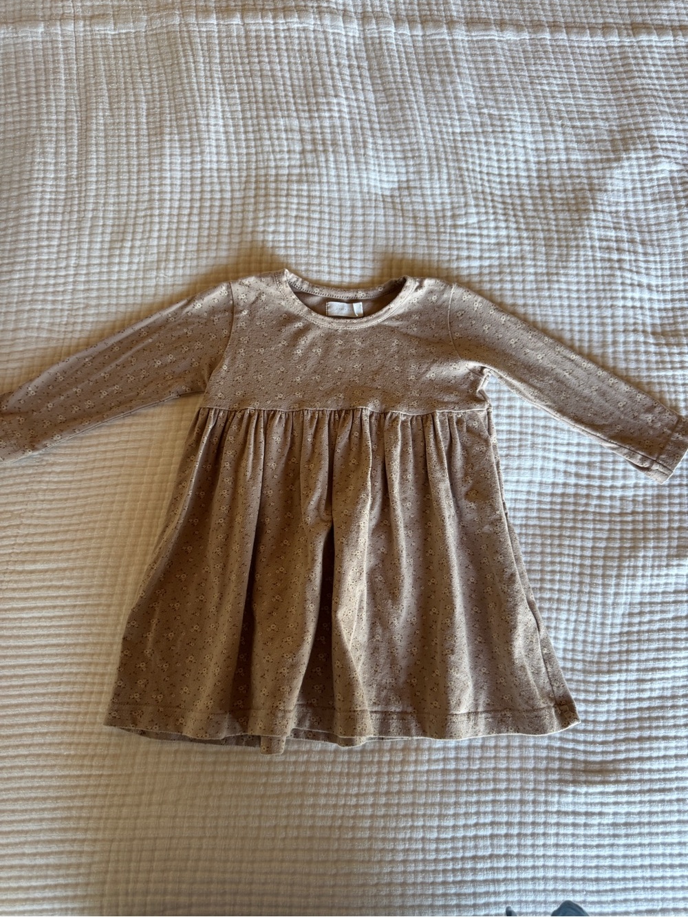 Toddler girl Long-Sleeve Tan Floral Swing Dress 6-12 months